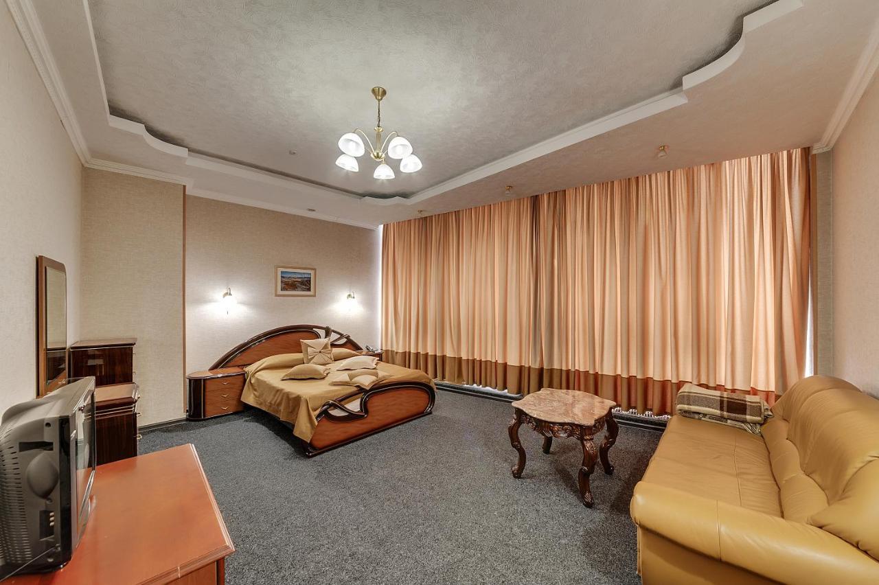 Soborniy Hotel Zaporizhia Exterior foto